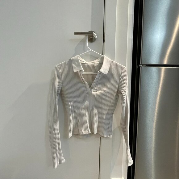 Long sleeve, white, button-up shirt (small) - Picture 1 of 2